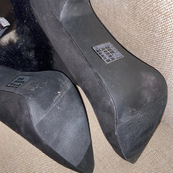 Black Heel Boots with Faux Fur top trim - Picture 4 of 5